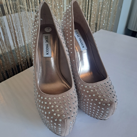 Sze 7 womens Heels, Steve Madden, hidden platforms, Champagne, rhinestones - Picture 4 of 12